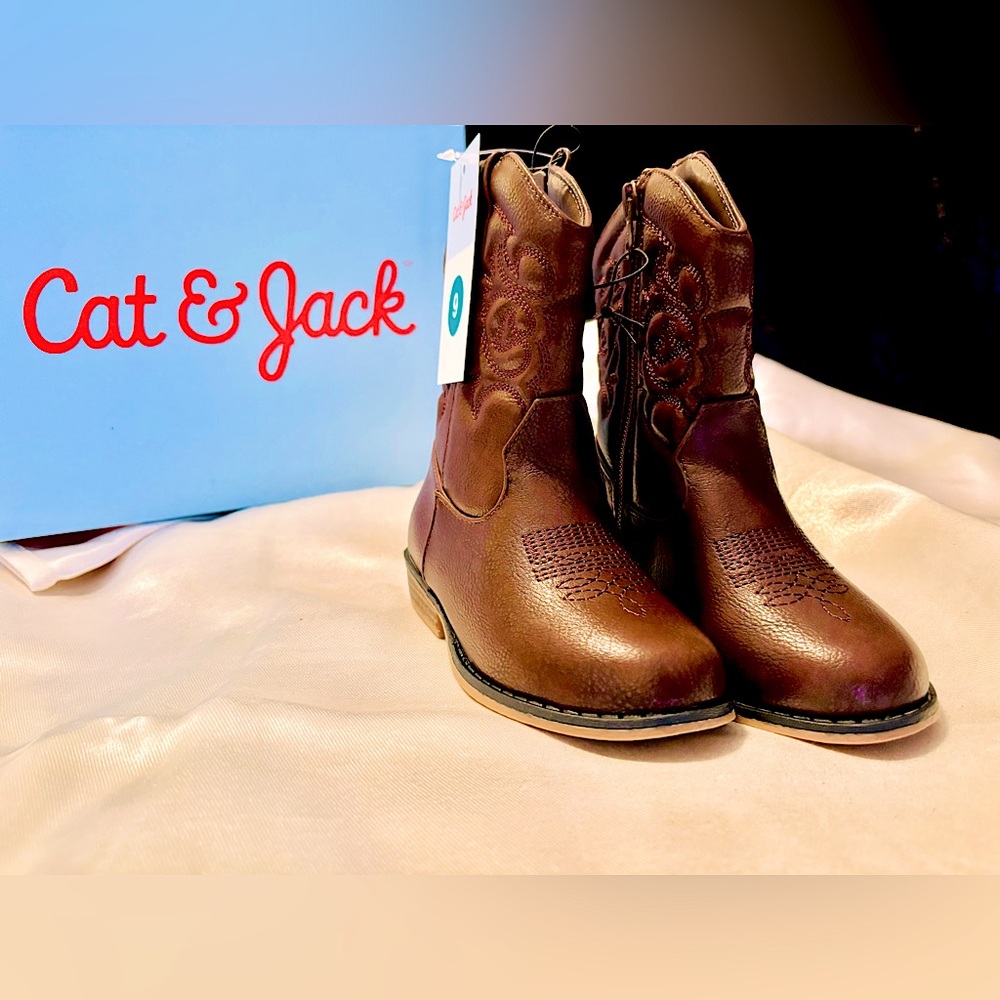 Cat & Jack cow girl boots